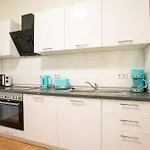 아파트 Prime - Monteur House With 1-4 뒤스부르크