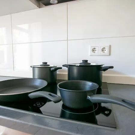 Prime - Monteur House With 1-4 شقة