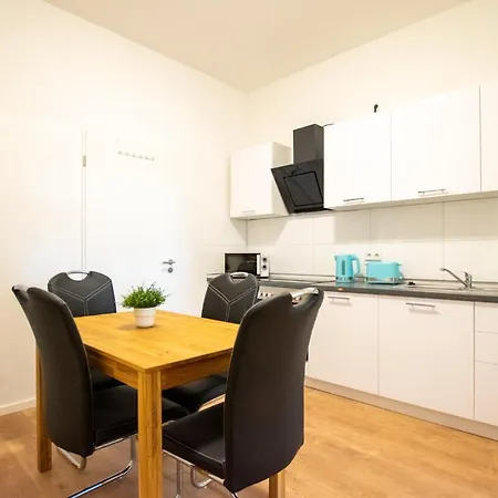Apartamento Prime - Monteur House With 1-4 *