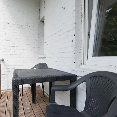 Apartment Prime - Monteur House With 1-4