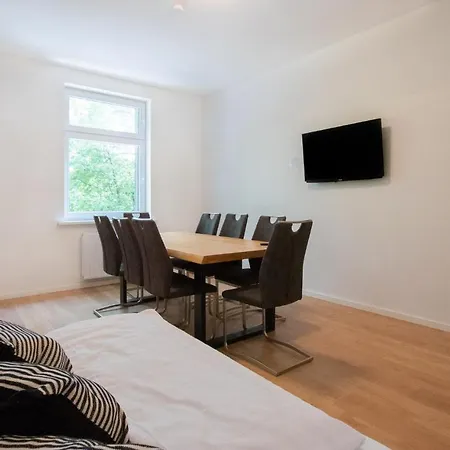 Prime - Monteur House With 1-4 Apartment Duisburg