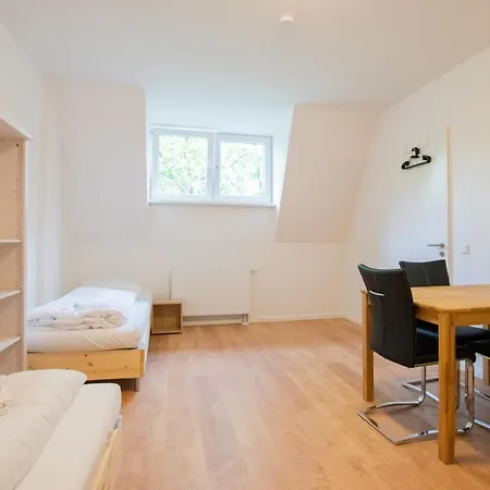 Apartment Prime - Monteur House With 1-4