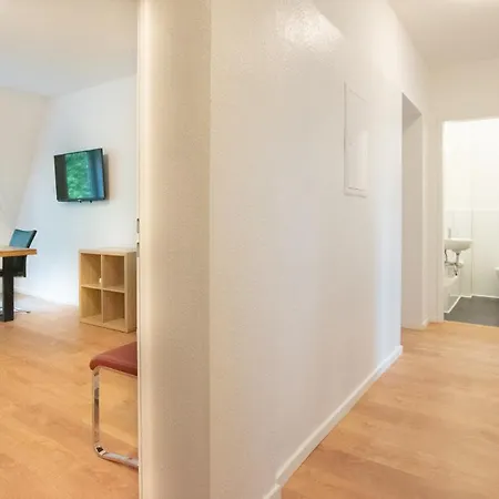 Prime - Monteur House With 1-4 Lejlighed