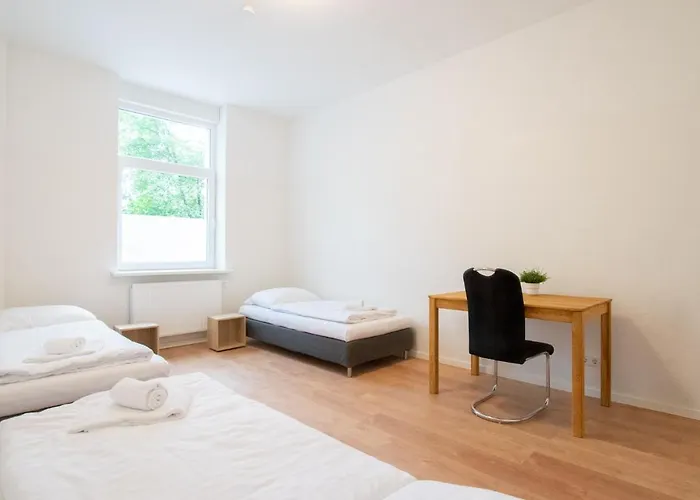 Prime - Monteur House With 1-4 Apartament *