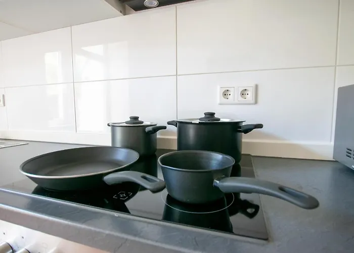 Prime - Monteur House With 1-4 Apartment