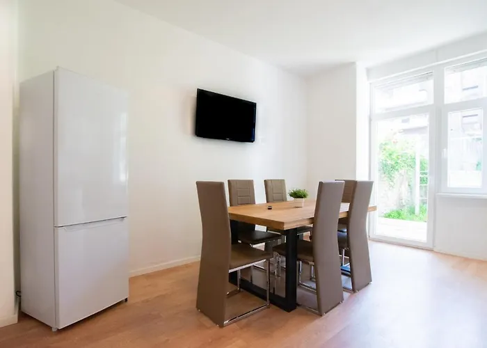 Prime - Monteur House With 1-4 Apartament Duisburg